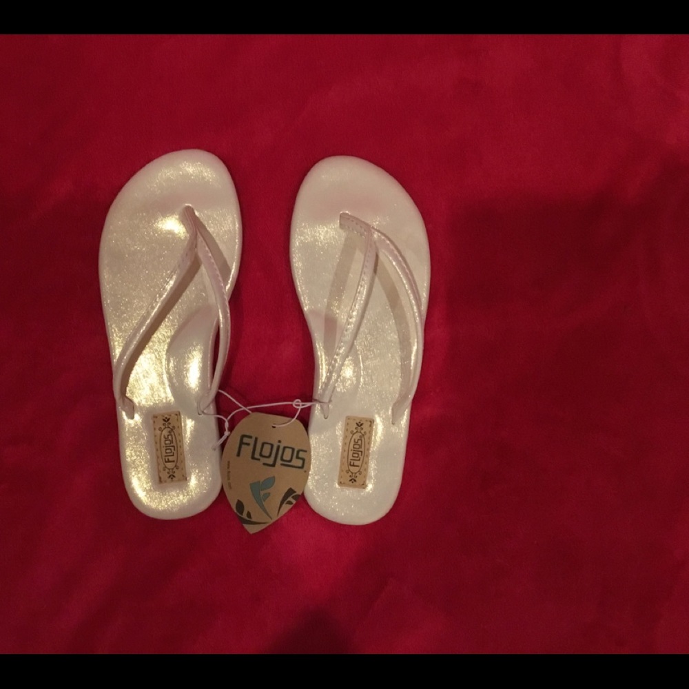 Pearl flip flops